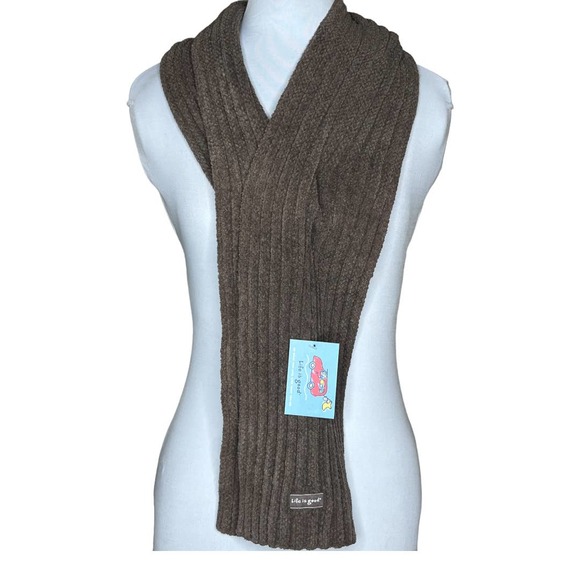 Life Is Good Accessories - NEW Life is Good Brown Cable Knit Scarf